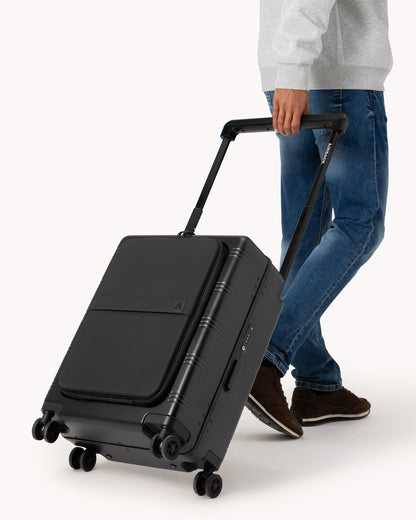 NEXT – Mattschwarz