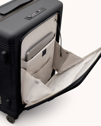 NEXT – Mattschwarz